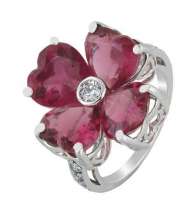 Shop from Yoube Jewellery’s Mother’s Day Collection